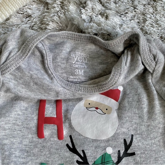 Carter’s Santa Baby Bodysuit and Pants Set - Picture 4 of 4